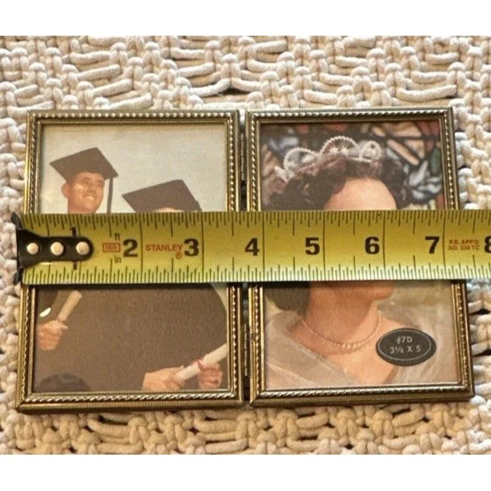 Vintage Gold Metal 3 1/2x5” Photo Frame Bifold Gold Embellished trim on‎ front